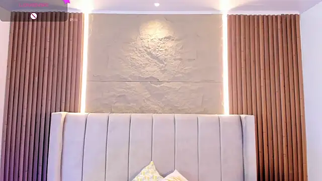 MILLYEVANS1 stripchat live cam model