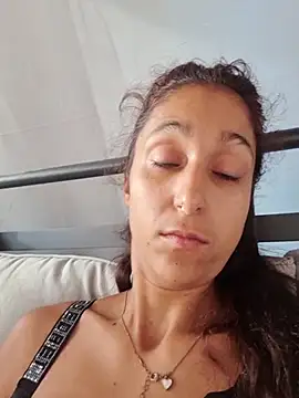 Linda_Minda stripchat live cam model