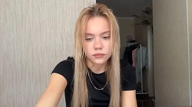 Glamorforyou stripchat live cam model