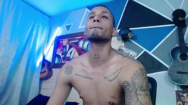 MagnusFrost stripchat live cam model