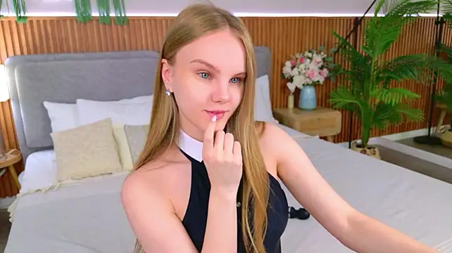 Lili_Lohan stripchat live cam model