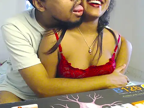 VelvetCoupleLive stripchat live cam model