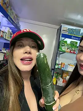 roouse stripchat live cam model