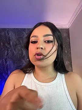 Nina_Blaze stripchat live cam model