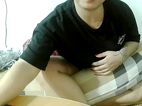 Bbi_8386 stripchat live cam model