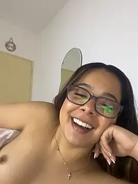 camzzi stripchat live cam model