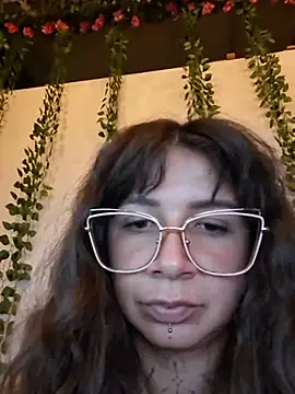 Aria_Bennett21 stripchat live cam model
