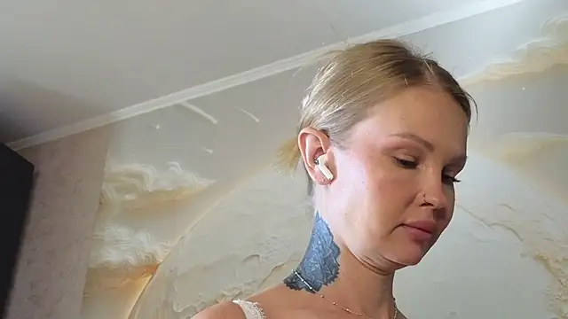 Erotic_Ann stripchat live cam model