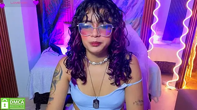 kristen_tay stripchat live cam model