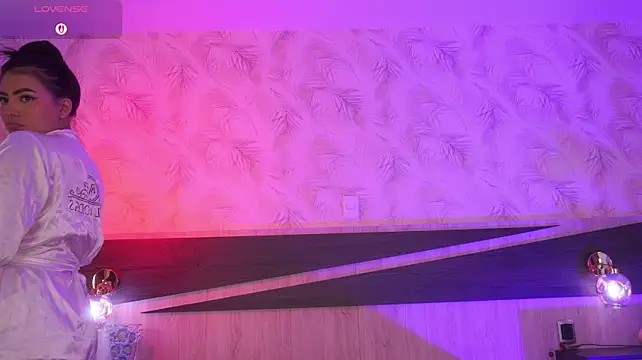 dana_hazze stripchat live cam model
