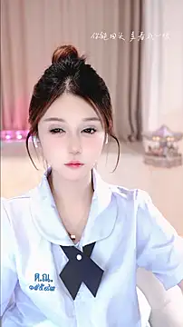 KKEHBYBA stripchat live cam model