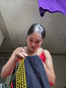 Dovia-sy stripchat live cam model