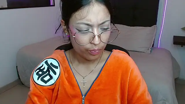 vaness_weet stripchat live cam model