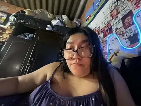 violeta_818 stripchat live cam model