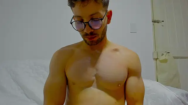 Rocky_Muscle stripchat live cam model