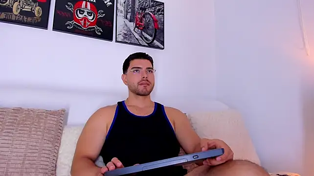 Ryan_cooper_1 stripchat live cam model