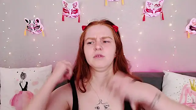 Evarey_ stripchat live cam model