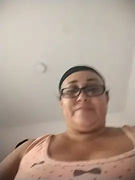 Nini_Love_ stripchat live cam model