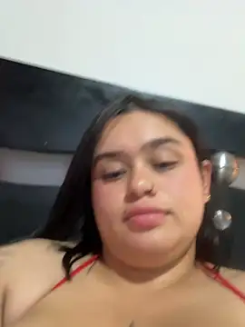 chicamilk stripchat live cam model