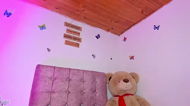 Lia_Roses3x stripchat live cam model