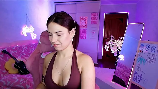 luna_lust_212 stripchat live cam model