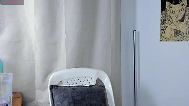 little__ammy stripchat live cam model
