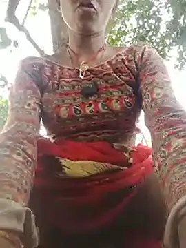 Juli_rathore stripchat live cam model