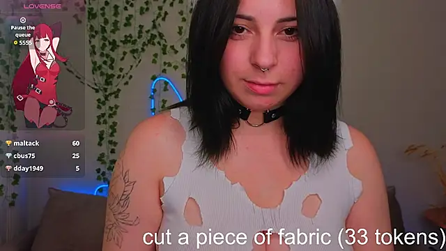 BellaKvarc stripchat live cam model