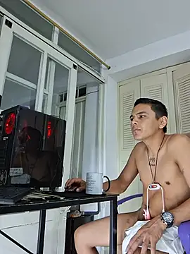 MASTERSUPREME666 stripchat live cam model