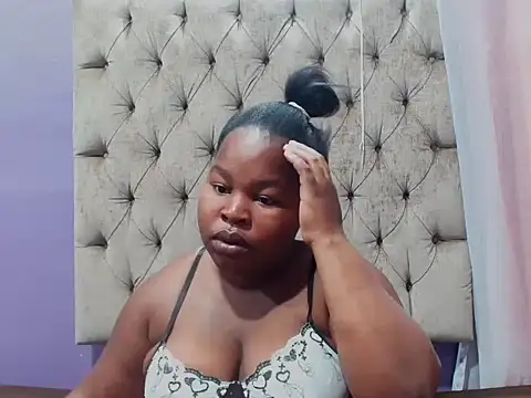 AFRICANDreamGirl stripchat live cam model