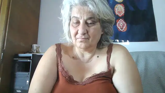 ExquisiteMature stripchat live cam model