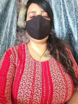 cute-tanvi stripchat live cam model
