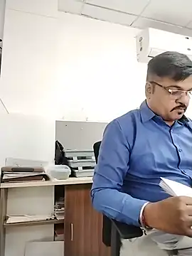 Desi_Gujju_Boy stripchat live cam model