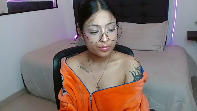 vaness_weet stripchat live cam model