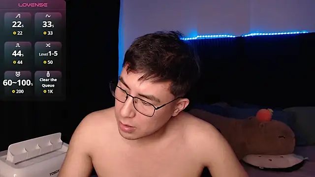 andrewmhilton_ stripchat live cam model