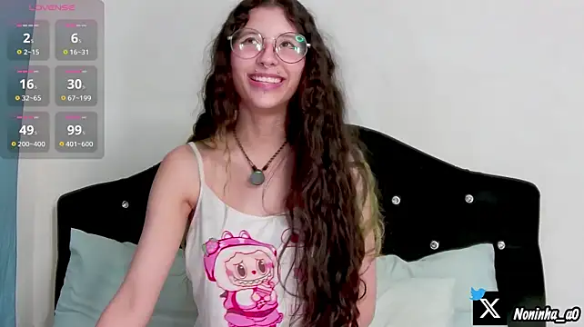 Noninha_ stripchat live cam model