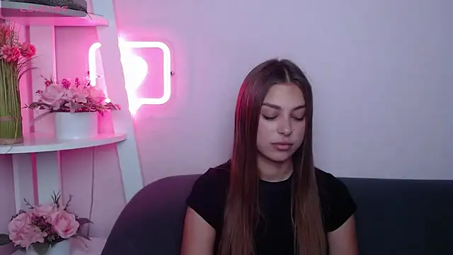 MilanaAngelAs stripchat live cam model