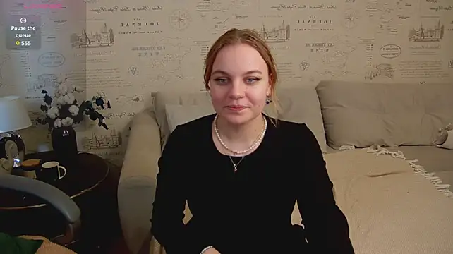 Glow_Margo stripchat live cam model