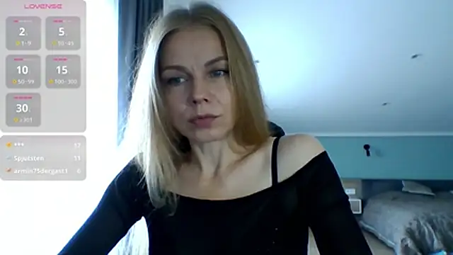 Tina5394 stripchat live cam model