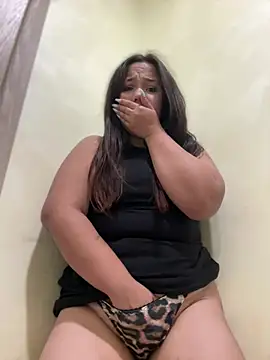 LushBySofa stripchat live cam model