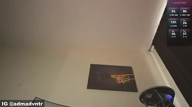 Rus_adventure7 stripchat live cam model