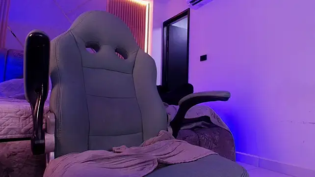 mister_miike stripchat live cam model