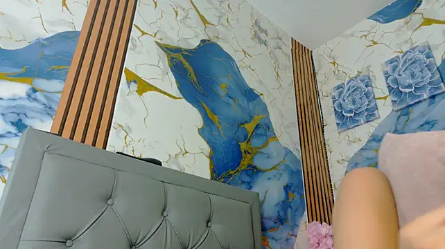 Ariadna-07 stripchat live cam model
