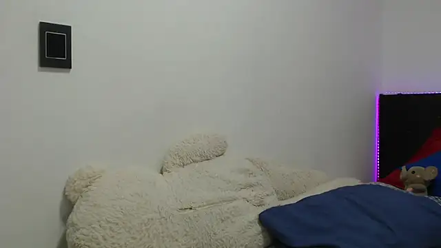 ladyrd1 stripchat live cam model