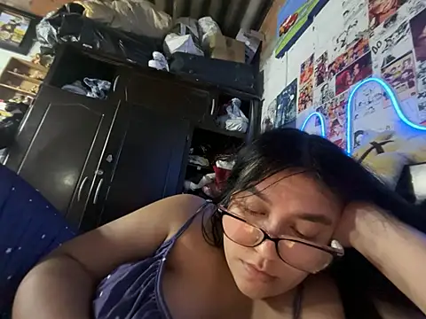 violeta_818 stripchat live cam model