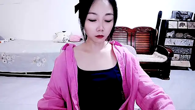 linger888 stripchat live cam model