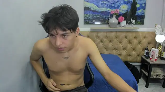 StiwenTwink stripchat live cam model