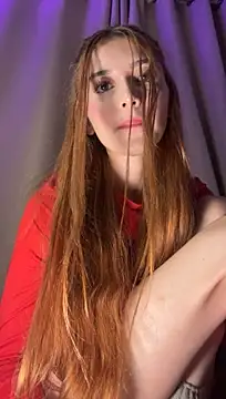 HoneyWeebsss stripchat live cam model