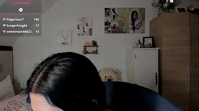 Veronikolsen- stripchat live cam model