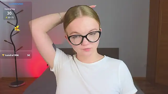 StellaBunny stripchat live cam model